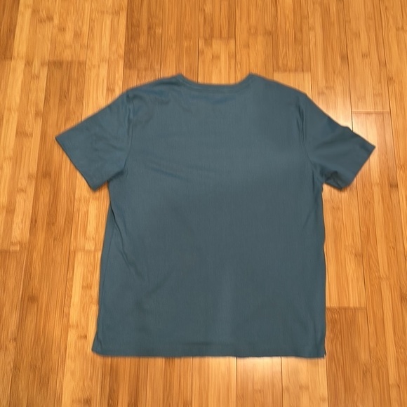 Vanheusen short sleeve shirt size medium men’s - Picture 4 of 6